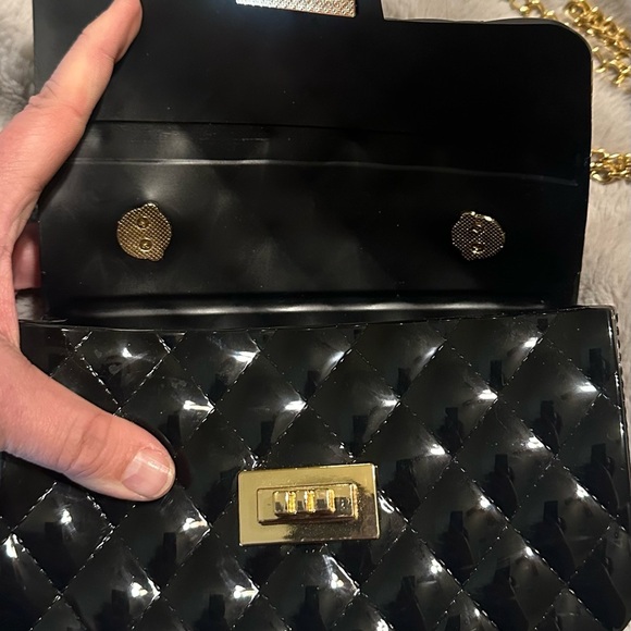 Forever 21 Small Black Vinyl Quilted Handbag Detachable Gold Lock and Chain - Picture 10 of 12